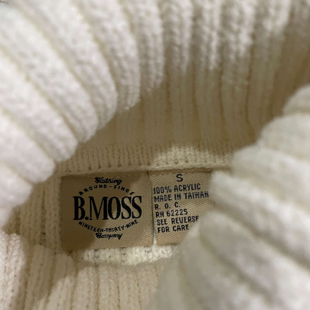 Cream turtle neck - Picture 2 of 5